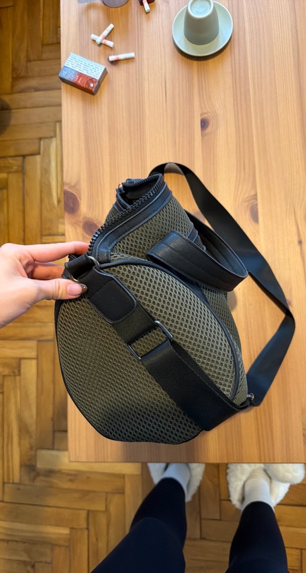 Haki Deri Yılan Desenli Kadın Spor Çanta - Görsel 3