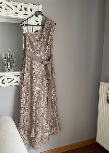 Tadashi Shoji universal