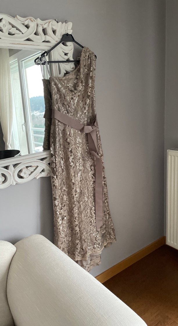 Dantel Detaylı Bej Uzun Abiye Elbise - Görsel 3