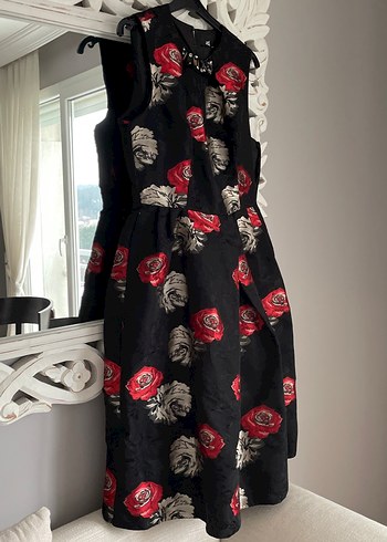 Kırmızı Desenli Straplez Uzun Elbise - Görsel 3