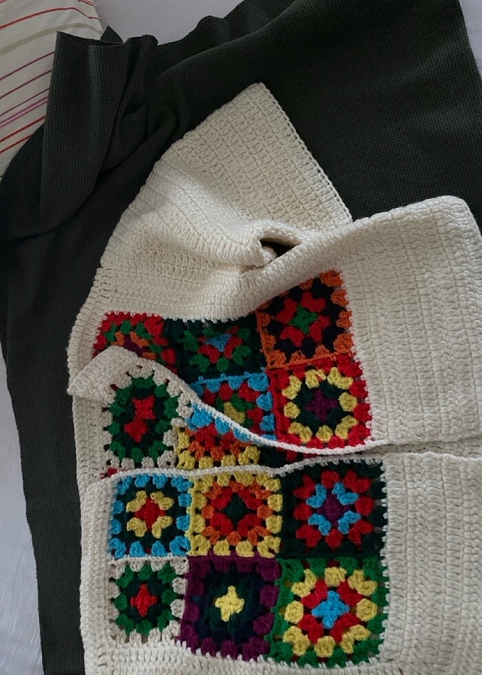 Tığ işi kısa hırka - Görsel 3