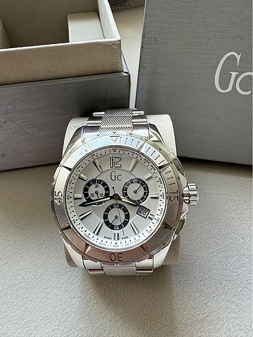 ORJİNAL GUESS COLLECTİON SWİSS ERKEK KOL SAATİ