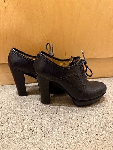 36 Beden Ninewest Topuklu ayakkabi