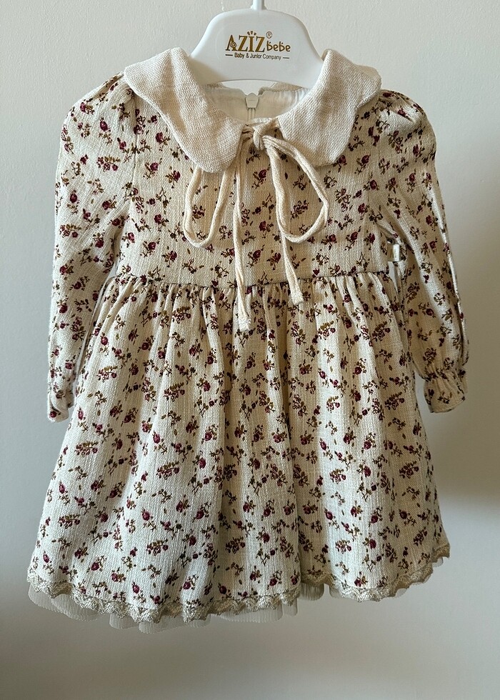 Çiçek Desenli Elbise - Görsel 2