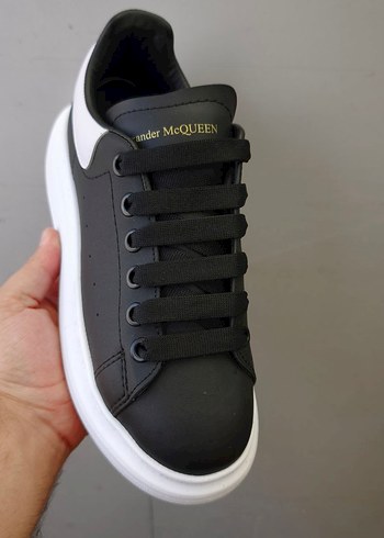 Siyah Beyaz Bağcıklı Kadın Spor Ayakkabı - Görsel 2