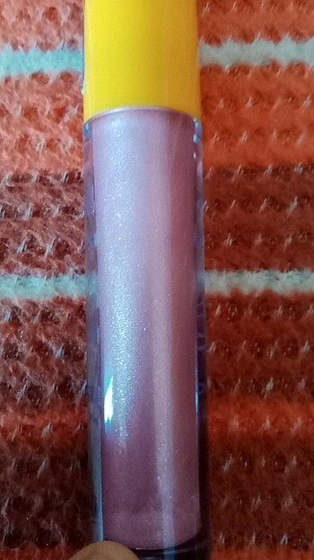  Beden Mon amour lip gloss 