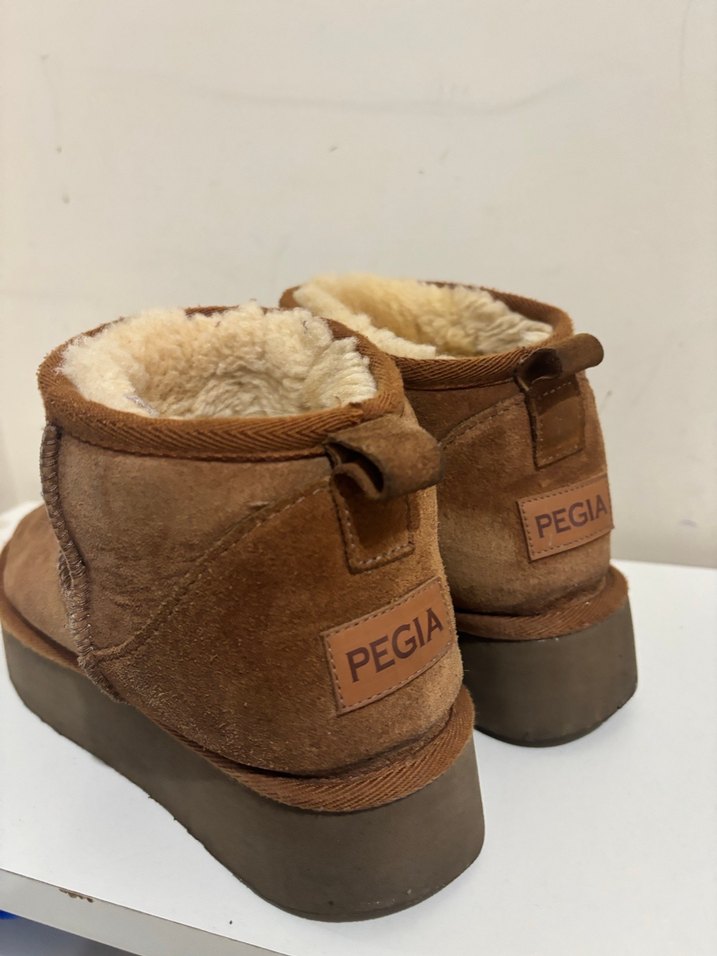 Kürklü Bej Süet Kadın Dolgu Topuk pegia bot - Görsel 2