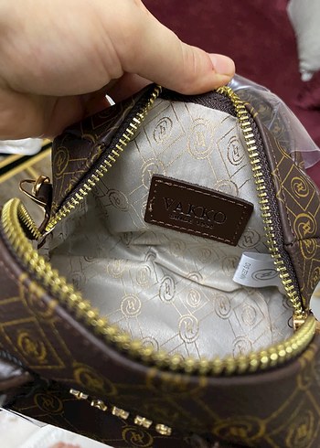 Bordo Deri İşlemeli Fermuarlı Kadın Çanta