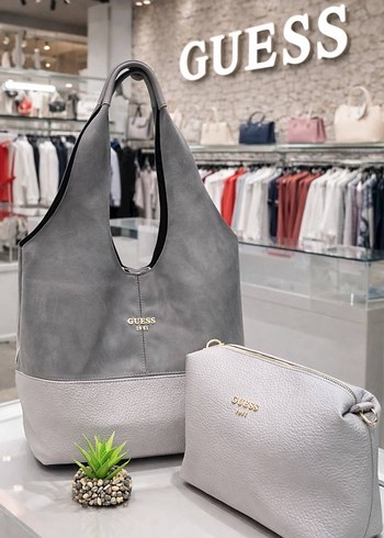 GUESS Kahverengi Deri Kadın Çanta - Görsel 7