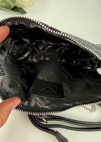 Zincir Detaylı Siyah Yılan Derisi Desenli Kadın Çanta - Görsel 3