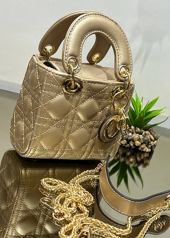 Zincir Detaylı Siyah Süet Kadın Çanta - Görsel 2