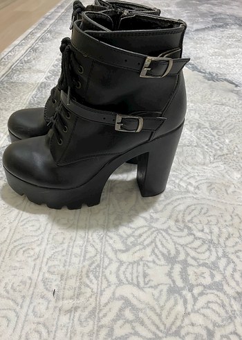 Kadın Siyah Deri Goth Platform Topuklu Bot