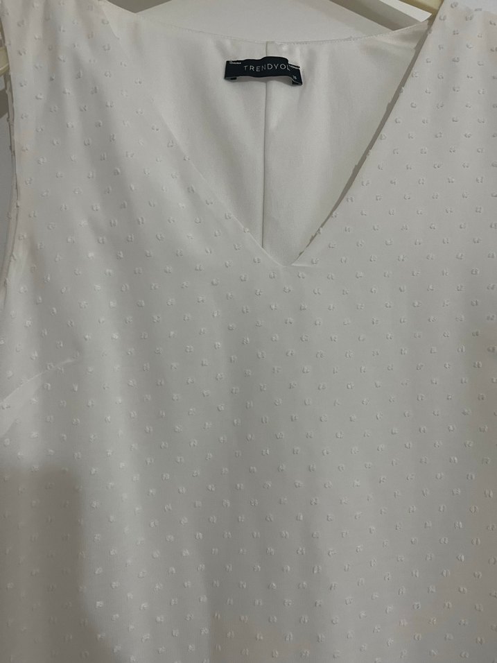 Beyaz puantiye detaylı zarif tül elbise - Görsel 3