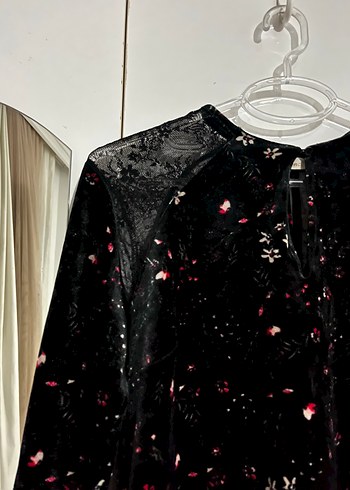 Dantelli Siyah Gotik Uzun Kollu Bluz - Görsel 2