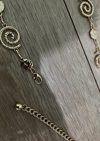 Zincir Detaylı Altın Kemer - Görsel 3