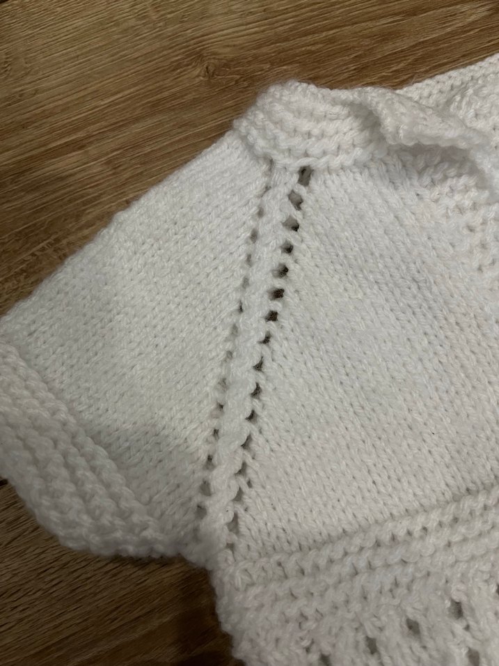 Bebek Kısa Kollu Örgü Hırka el emeği - Görsel 4