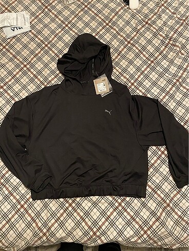puma crop sweatshirt