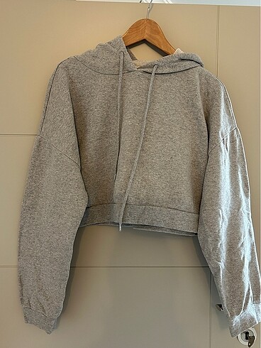 Crop sweatshirt