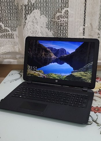 Siyah HP Laptop