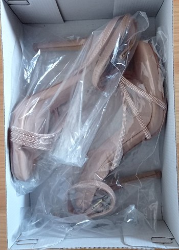 Gold Rose Taşlı İnce Topuklu Kadın Abiye Ayakkabı - Görsel 6