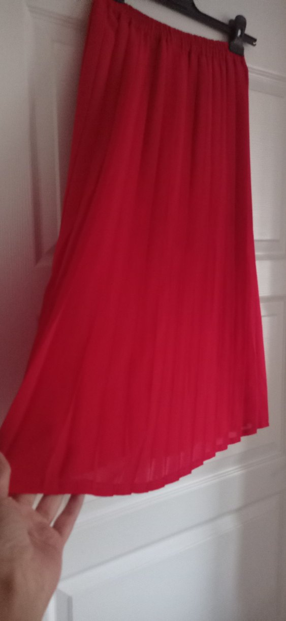 Kırmızı Pliseli Midi Boy Kadın Etek - Görsel 2