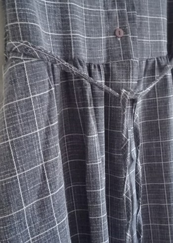 Arduvaz Grisi Kareli Düğmeli Kolsuz Elbise - Görsel 4