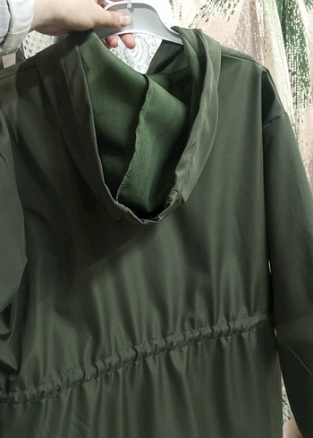 Kadın Haki Kapüşonlu Uzun Yağmurluk - Görsel 6