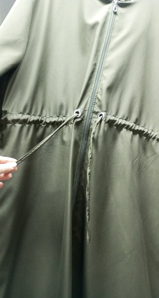 Kadın Haki Kapüşonlu Uzun Yağmurluk - Görsel 3
