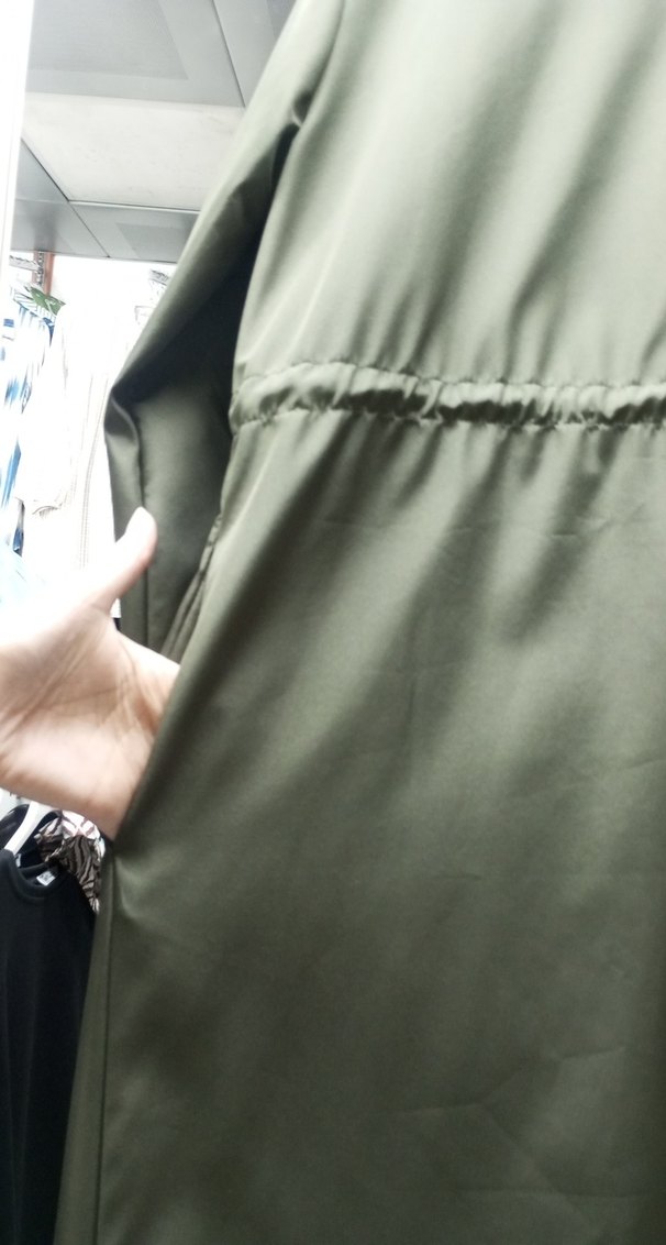 Kadın Haki Kapüşonlu Uzun Yağmurluk - Görsel 4