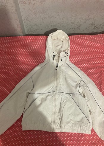 bershka beyaz yağmurluk