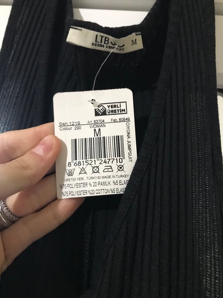 Siyah V Yaka Piliseli Kadın Triko Elbise - Görsel 2