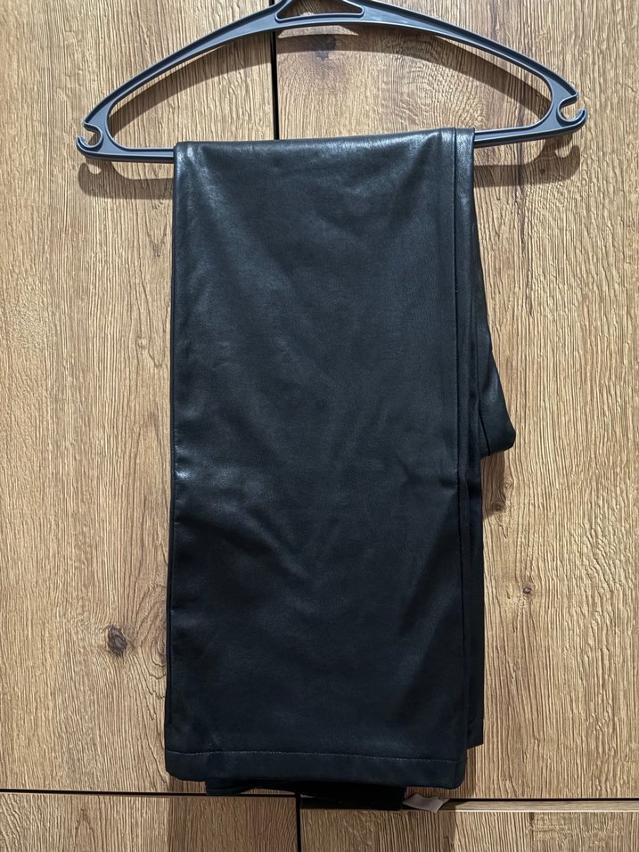 Kadın Siyah Deri Kemerli Pantolon - Görsel 2