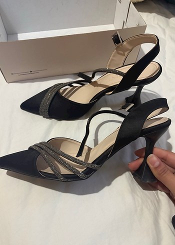 Siyah Yılan Desenli Tokalı Stiletto - Görsel 2