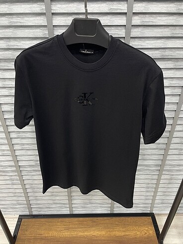 CALVİN KLEİN ERKEK T SHİRT ( QR KODLU )