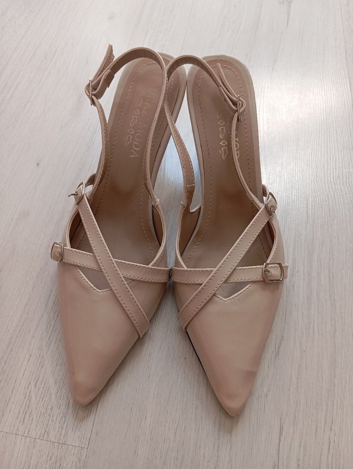 Bej Stiletto Kısa Topuklu Tokalı Kadın Ayakkabı - Görsel 2