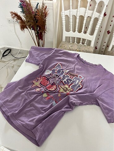 Lila tshirt