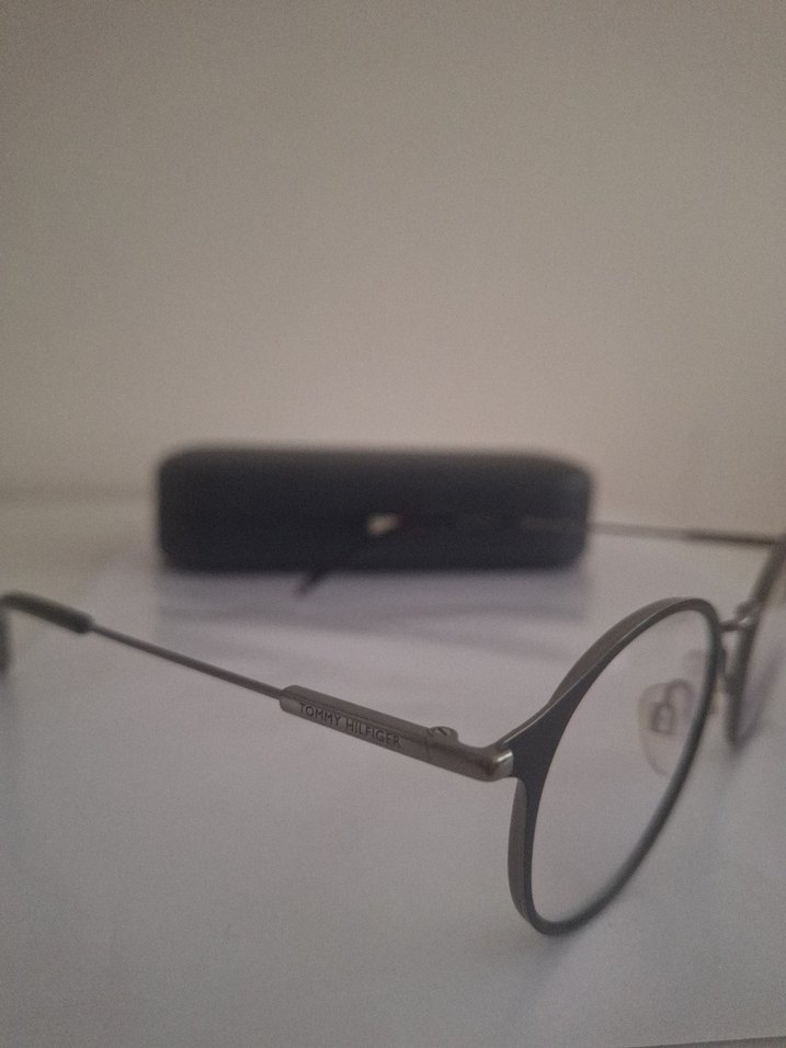 Tommy Hilfiger gözlük - Görsel 4