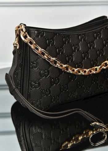 Gucci GUCCI - GG Emblem Shoulder Bag Siyah Deri Kadın Çanta