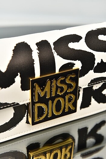  Beden DIOR - Miss Dior Flap Bag
