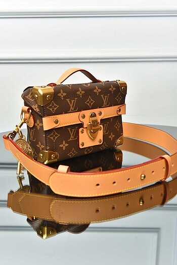 Beden LOUIS VUITTON - Soul Trunk