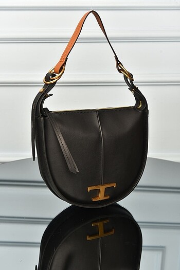 TOD'S - Timeless Leather Shoulder Bag