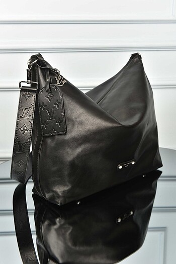 LOUIS VUITTON - Vagabond Hobo Bag
