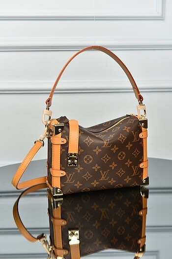 LOUIS VUITTON - Side Trunk MM