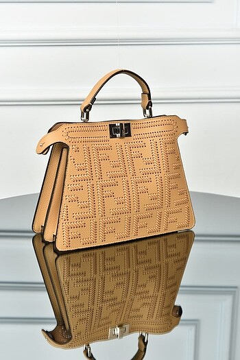 Beden siyah Renk FENDI - Peekaboo ISeeU Small