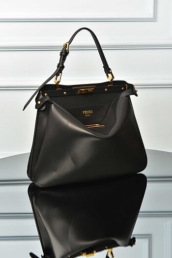 FENDI - Peekaboo Soft Medium