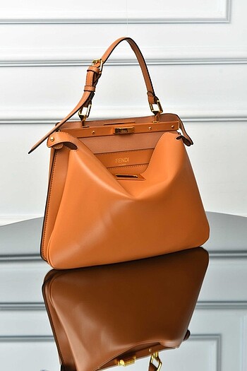 Fendi FENDI - Peekaboo Soft Medium
