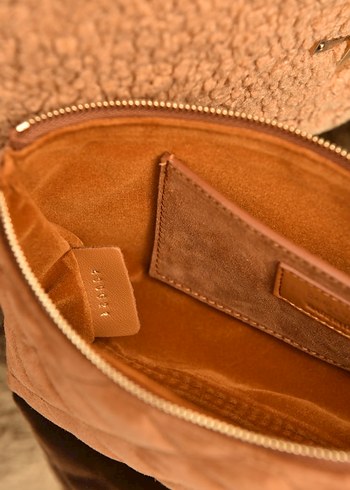 YVES SAINT LAURENT - Icare in Shearling 
 Detaylı Kadın Çanta - Görsel 10