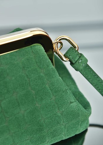 JACQUEMUS - The Salon Clutch
Yeşil Süet Kadın Çanta - Görsel 7