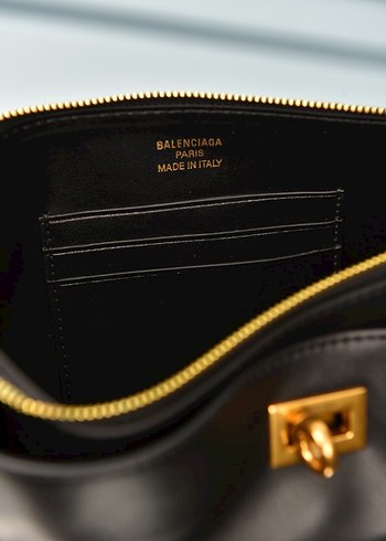 BALENCIAGA - Women's Rodeo Sling Pochette Siyah Deri Kadın Çanta - Görsel 13