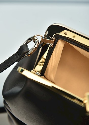 JACQUEMUS - The Salon Clutch 
 Siyah Deri Kadın Clutch Çanta - Görsel 12